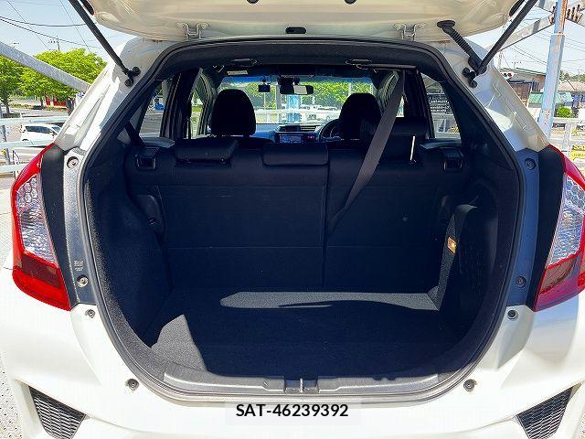 Honda FIT HYBRID 2017-04 6683768-20