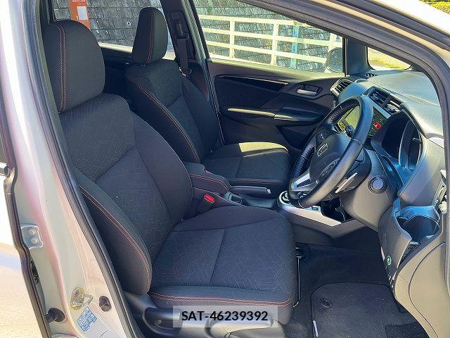 Honda FIT HYBRID 2017-04 6683768-3