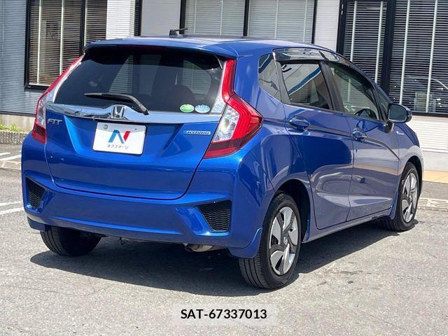 Honda FIT HYBRID 2014-07 6716135-16