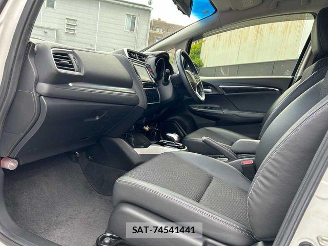 Honda FIT HYBRID 2015-05 6814930-21