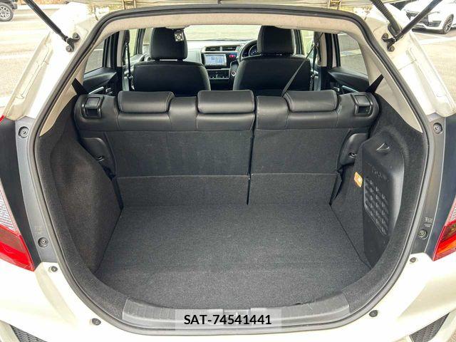 Honda FIT HYBRID 2015-05 6814930-24