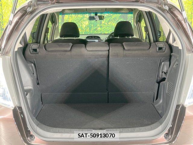 Honda FIT HYBRID 2013-03 6814908-9