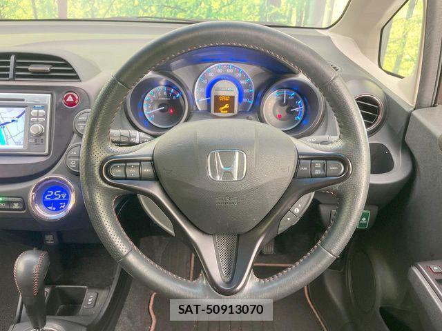 Honda FIT HYBRID 2013-03 6814908-10