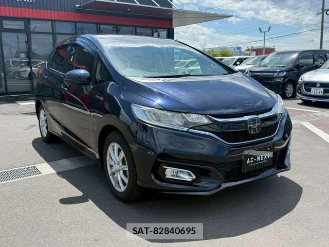 Honda FIT HYBRID 2017-08 6814904-16