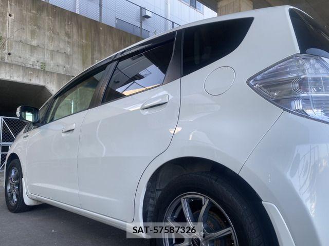 Honda FIT HYBRID 2012-06 6814925-13