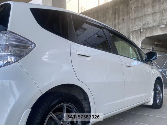 Honda FIT HYBRID 2012-06 6814925-18