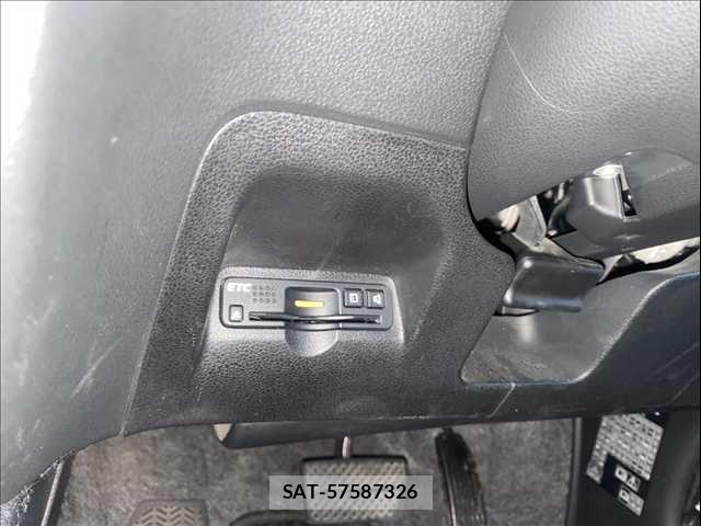 Honda FIT HYBRID 2012-06 6814925-21