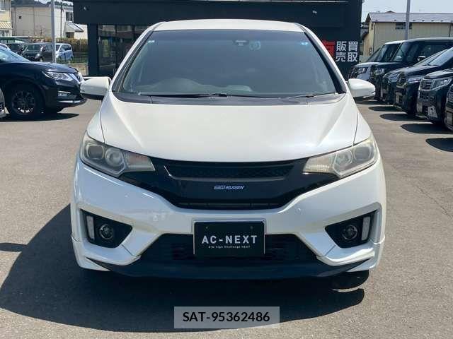 Honda FIT HYBRID 2014-01 6814905-12