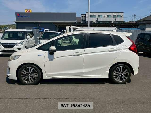 Honda FIT HYBRID 2014-01 6814905-13
