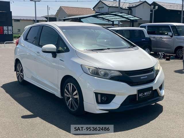 Honda FIT HYBRID 2014-01 6814905-15