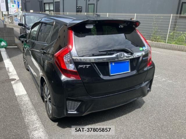 Honda FIT HYBRID 2014-06 6905163-4
