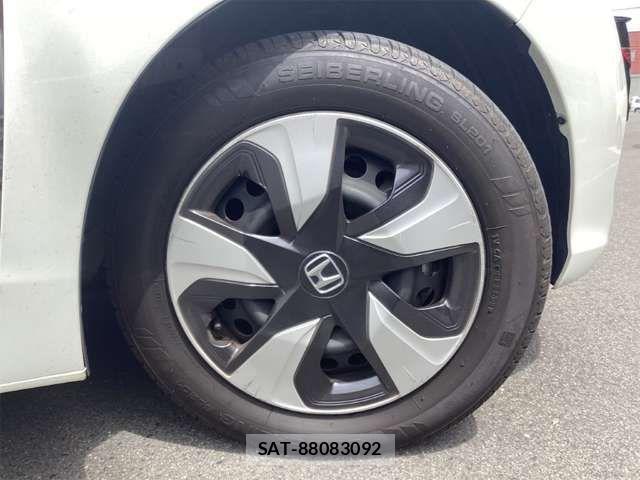 Honda FIT HYBRID 2019-12 6905134-12
