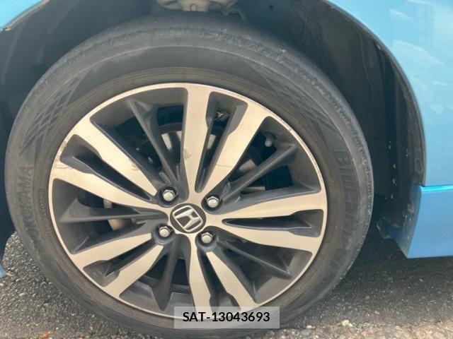 Honda FIT HYBRID 2017-06 6905146-9