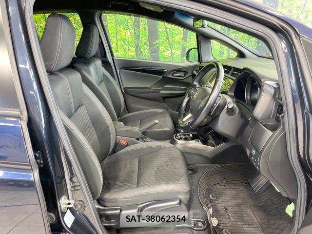 Honda FIT HYBRID 2017-09 6905137-7