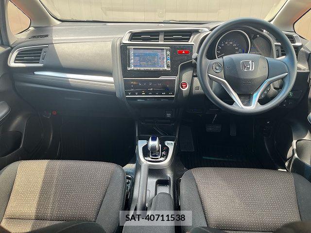 Honda FIT HYBRID 2016-02 6905135-1