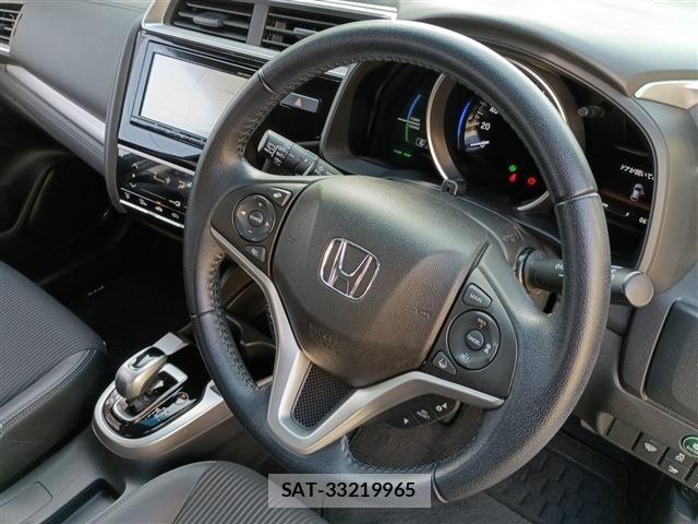 Honda FIT HYBRID 2019-06 6993579-13
