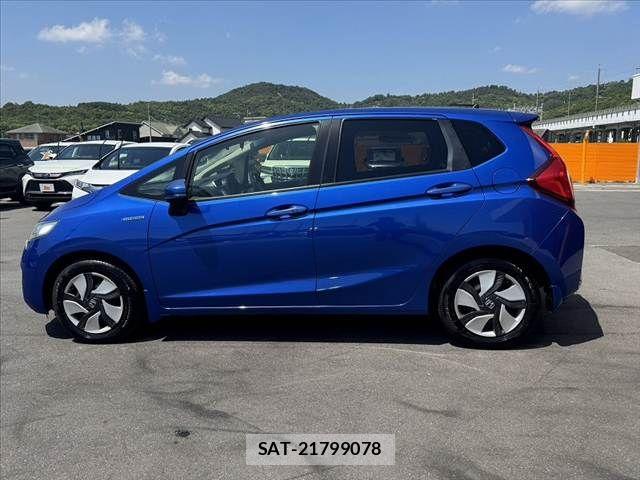 Honda FIT HYBRID 2015-07 6993599-11