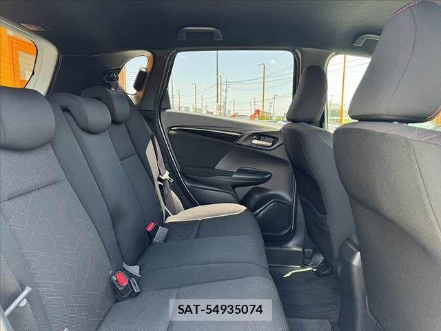 Honda FIT HYBRID 2015-05 6993583-16