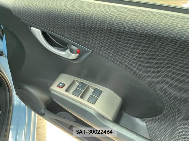 Honda FIT HYBRID 2012-06 6993605-11