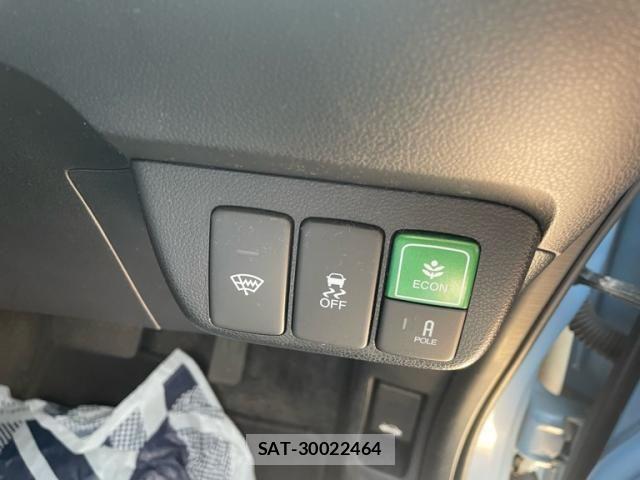 Honda FIT HYBRID 2012-06 6993605-13