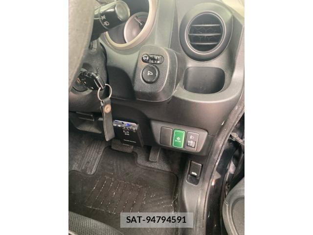 Honda FIT HYBRID 2013-06 6993607-13