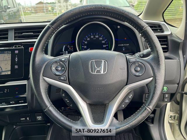 Honda FIT HYBRID 2014-01 7020477-13