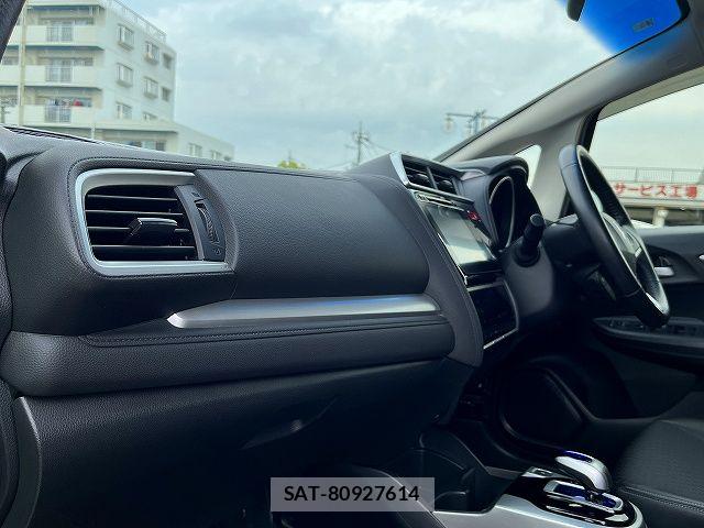 Honda FIT HYBRID 2014-01 7020477-18