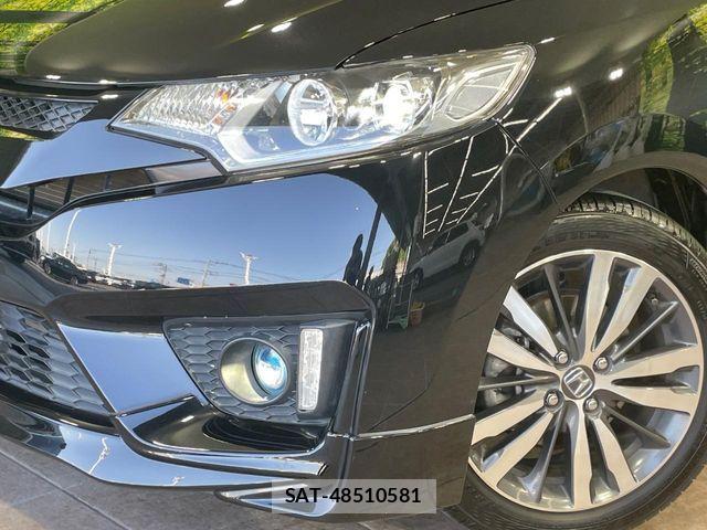 Honda FIT HYBRID 2016-03 7020476-11