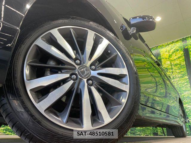 Honda FIT HYBRID 2016-03 7020476-12