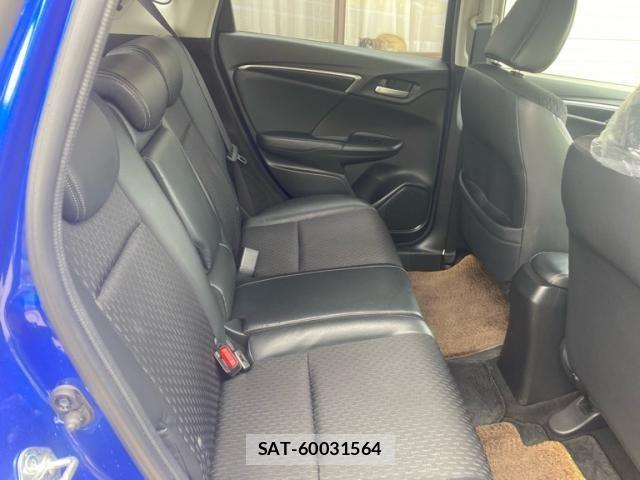 Honda FIT HYBRID 2014-03 7058548-11