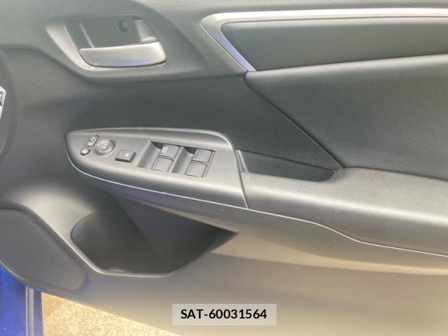 Honda FIT HYBRID 2014-03 7058548-4