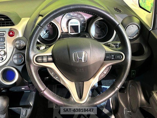 Honda FIT HYBRID 2011-08 7058542-10
