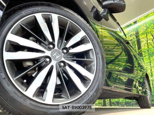 Honda FIT HYBRID 2016-12 7058537-12