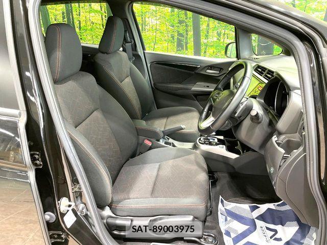 Honda FIT HYBRID 2016-12 7058537-7
