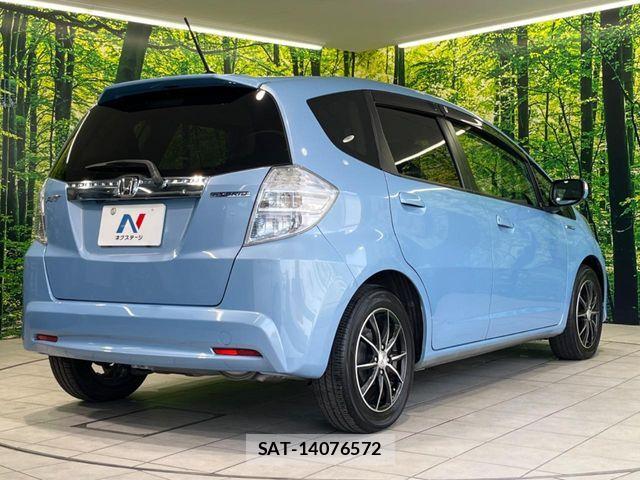 Honda FIT HYBRID 2013-03 7058543-16