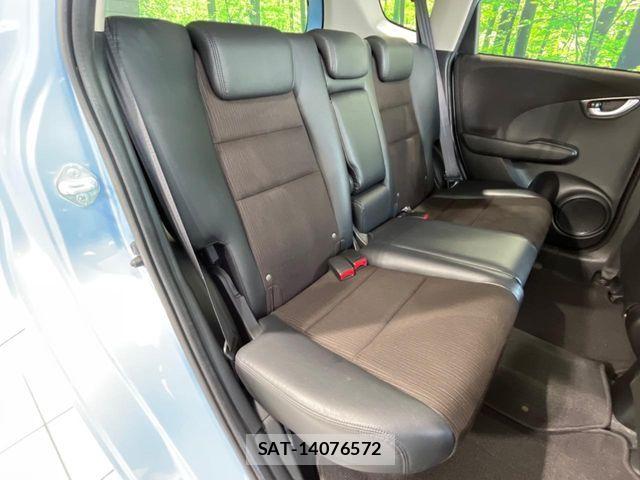Honda FIT HYBRID 2013-03 7058543-8