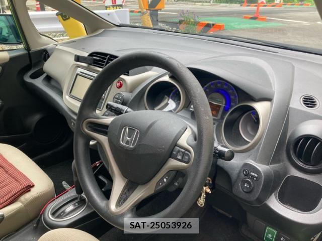 Honda FIT HYBRID 2011-10 7058555-15