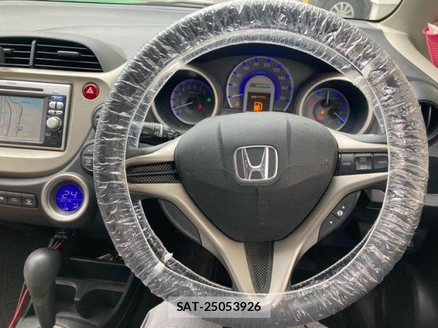 Honda FIT HYBRID 2011-10 7058555-18