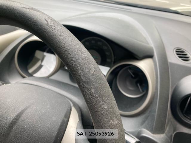 Honda FIT HYBRID 2011-10 7058555-20