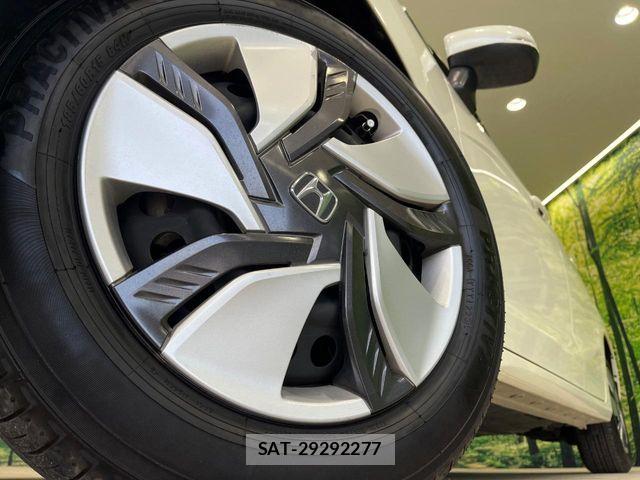 Honda FIT HYBRID 2014-09 7218605-12