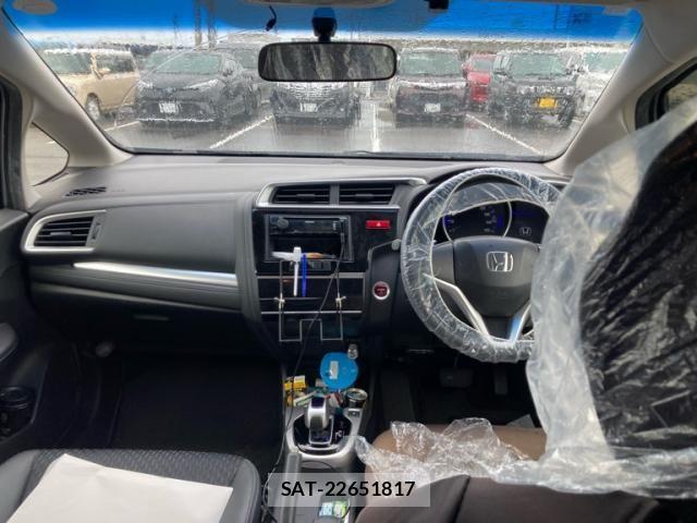 Honda FIT HYBRID 2014-01 7218598-13