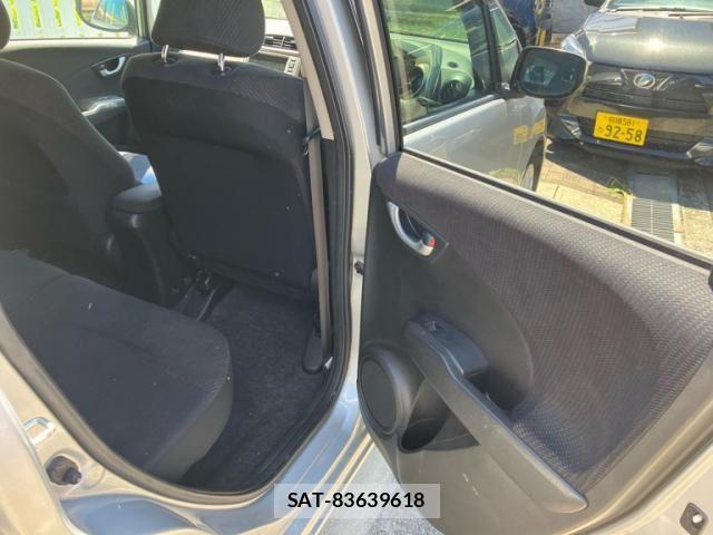 Honda FIT HYBRID 2011-11 7218580-10