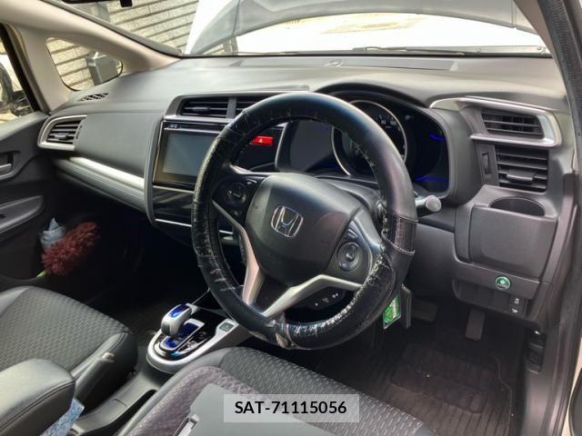 Honda FIT HYBRID 2014-01 7218597-13