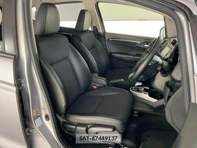 Honda FIT HYBRID 2018-10 7218628-12