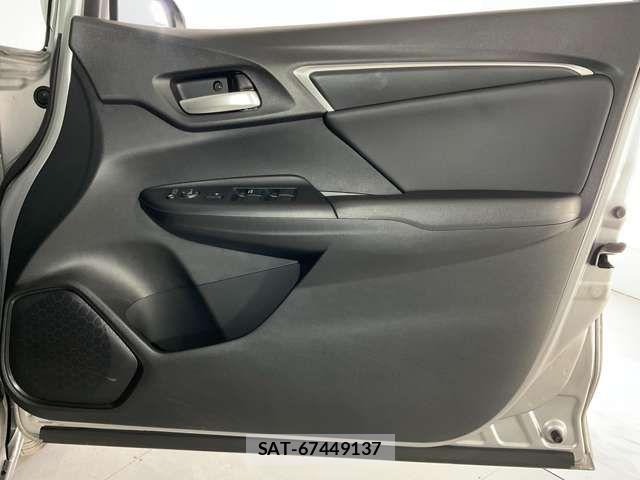 Honda FIT HYBRID 2018-10 7218628-13