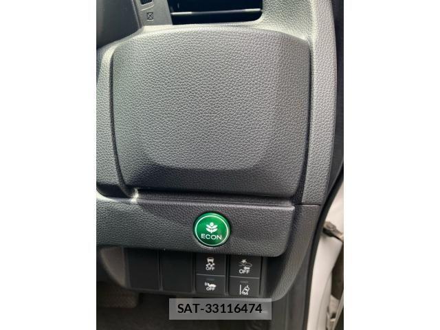 Honda FIT HYBRID 2018-11 7218623-16
