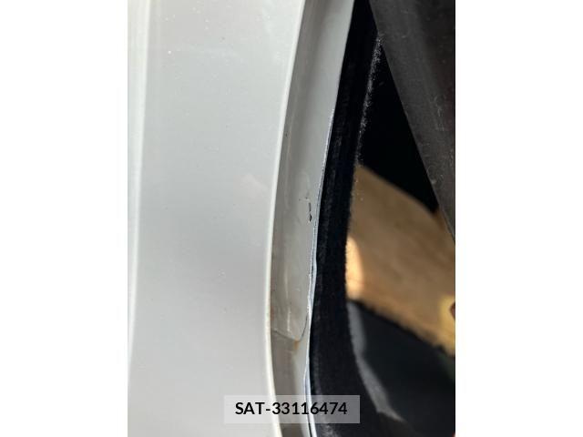 Honda FIT HYBRID 2018-11 7218623-24
