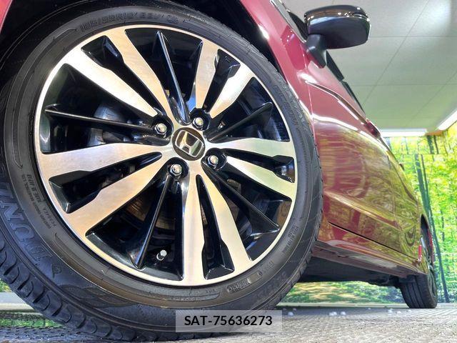 Honda FIT HYBRID 2018-09 7218622-12