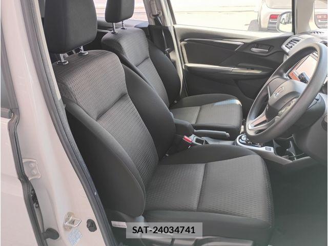 Honda FIT HYBRID 2019-03 7218629-13