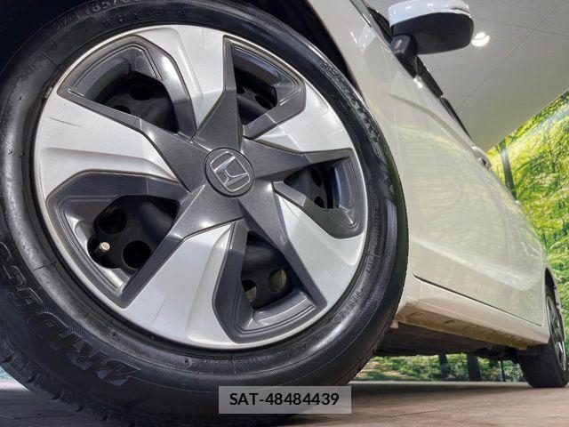 Honda FIT HYBRID 2017-12 7218621-12